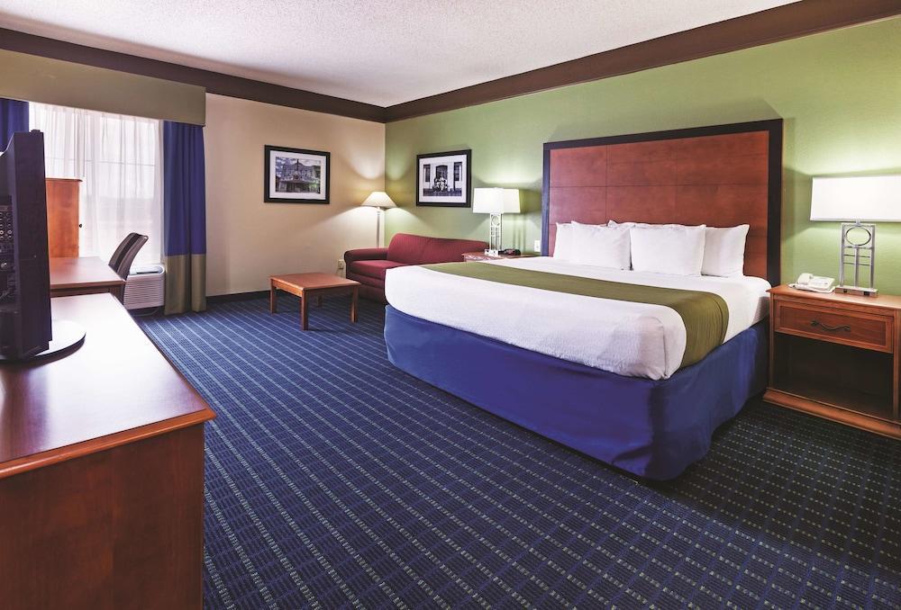 La Quinta By Wyndham Shawnee Hotel Luaran gambar